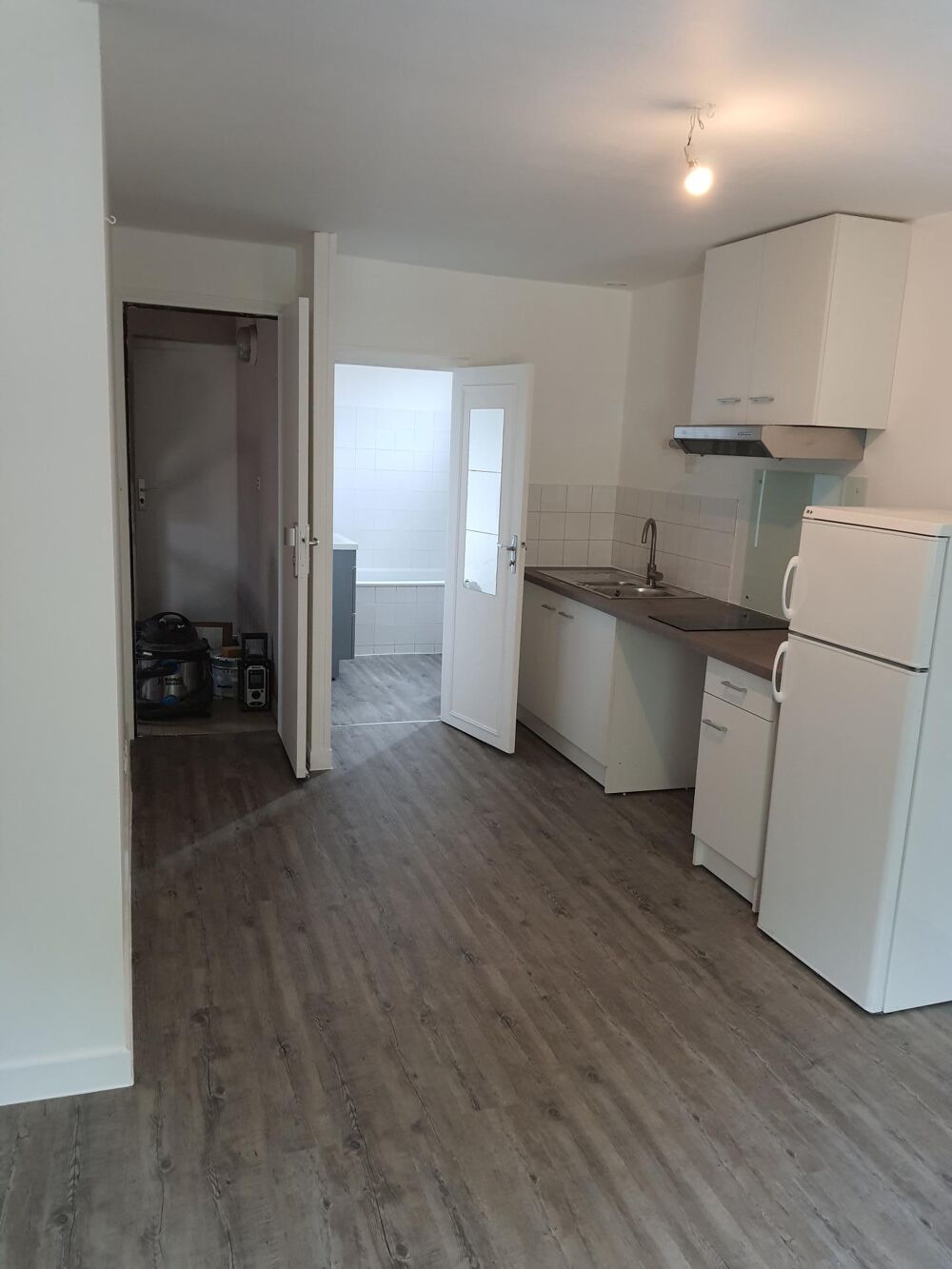Vente Immeuble Immeuble, 4 appartements, 1 local commercial, 1 jardin. Bourges