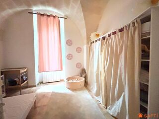  Immeuble � vendre 345 m�