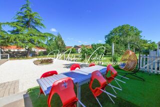  Maison � vendre 9 pi�ces 222 m�