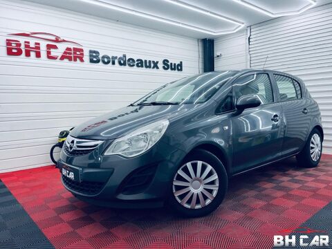 Opel corsa - D 5 portes 1.2 i 16V Twinport 85 EDITI