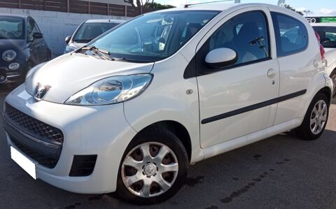 Peugeot 107 / 5 Portes 1.0 i 12V 68 cv*Finition Trendy /Chaine de distri 2010 occasion Gigean 34770