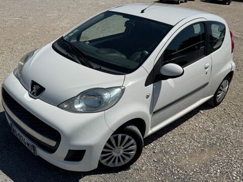 Peugeot 107 - 1i 68 CH CRIT AIR 2 1ER MAIN - Blanc L