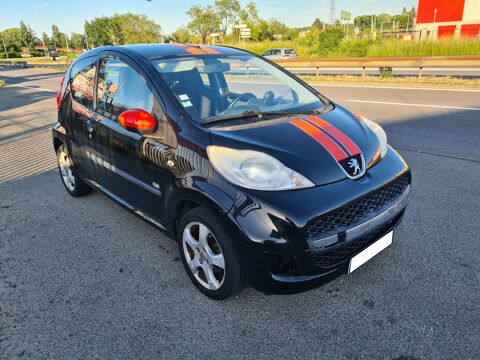 Peugeot 107 - 1.0 12v ALLURE - Noir