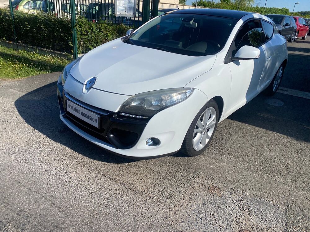 Mégane III (2) COUPE 1.5 DCI 110 DYNAMIQUE ECO2 2013 occasion 78690 Les Essarts-le-Roi