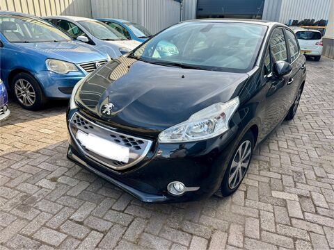 Peugeot 208 - // 1.4 hdi // boîte auto - Noir