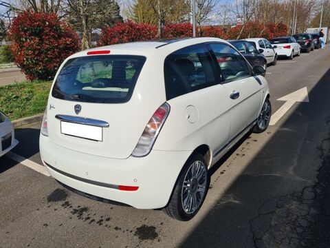 Ypsilon 1.4 tts options 1 er main INTERIEUR CUIR 5990e 2009 occasion 78310 Coignières