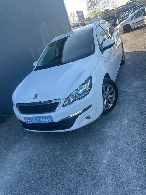 Peugeot 308 1.2 puretech 110ch style 2017 occasion SAINT-HERBLAIN 44800