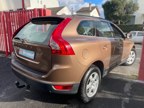 XC60 d3 163ch drive momentum Stard-Stop 213 708km suivi 2011 occasion 78800 Houilles