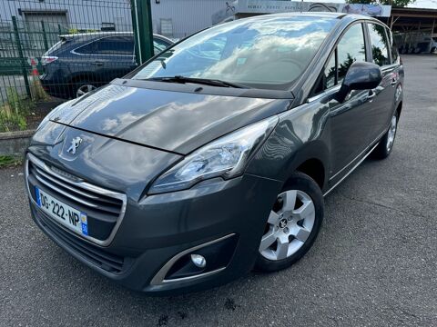 Peugeot 5008 - (2) 1.6 E-HDI 115 FAP BUSINESS PACK BM