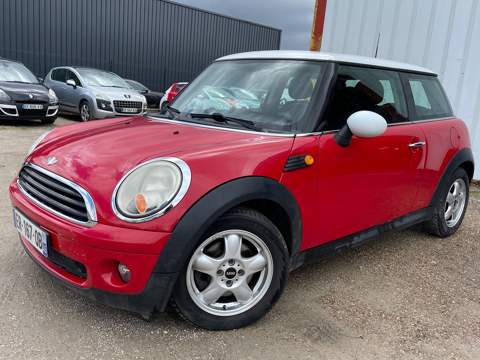 Mini Mini - 2 (R56) One 1.4i 16V 95 CV. - Rouge Métallisé 6490 45560 Saint-Denis-en-Val