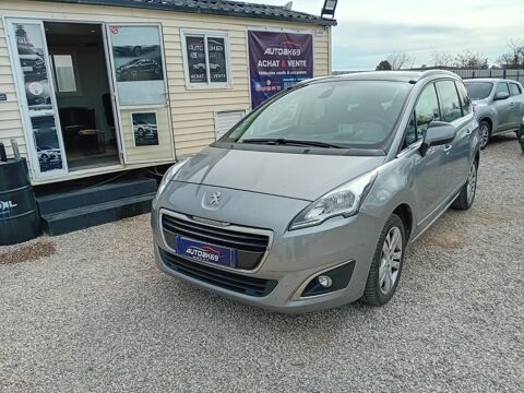 Peugeot 5008 1.6 HDI 115 CH STYLE 7 PLACE DIESEL GRIS 2013 occasion SAINT PRIEST 69800