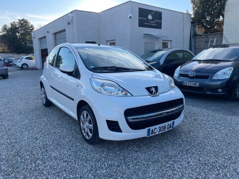 Peugeot 107 1.0 68 ch TRENDY / 2009 / 64 800 km / 1e main 2009 occasion Lyon 8e Arrondissement 69008