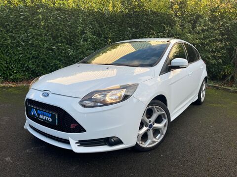 Ford Focus ST 2.0 ECOBOOST 250cv 2014 occasion BONDOUFLE 91070