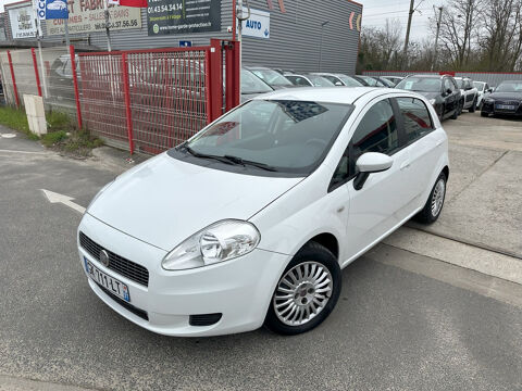 Punto FIAT GRANDE PUNTO 1.4 8V 77 DYNAMIC BVA 5P 2007 occasion 95480 Pierrelaye