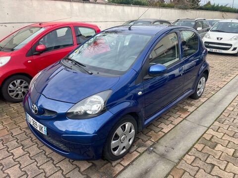 Toyota Aygo 1.0 VVTI 68 cv Confort / 59 300 km / Clim / 2 e main / 5 Po 2008 occasion Lyon 8e Arrondissement 69008