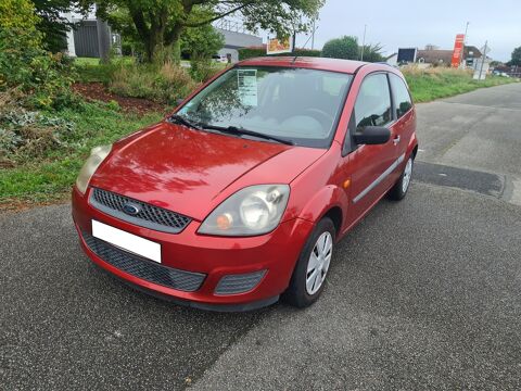 Ford fiesta - 1.4 tdci faible km - Rouge