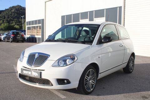 Lancia Ypsilon 1.2 69 CV - Garantie 12 Mois 2011 occasion Peyrolles-en-Provence 13860