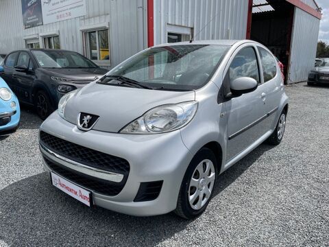 Peugeot 107 - 1.0e 68ch Pack Clim - Trendy - Gris