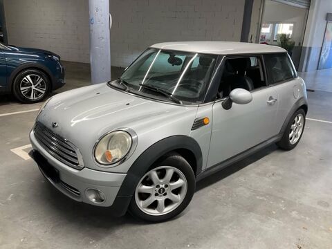 Mini Cooper 1.6 120 ch Fine White Silver entretien complet bmw 1er main 2007 occasion Saint-Orens-de-Gameville 31650