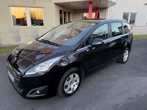 Peugeot 5008 1.6 HDI 120 CV S&S 7 place styles 4XCBLeu 2015 occasion Houilles 78800
