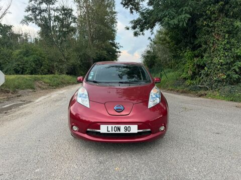 Nissan leaf - 30 kwh - Rouge Métallisé