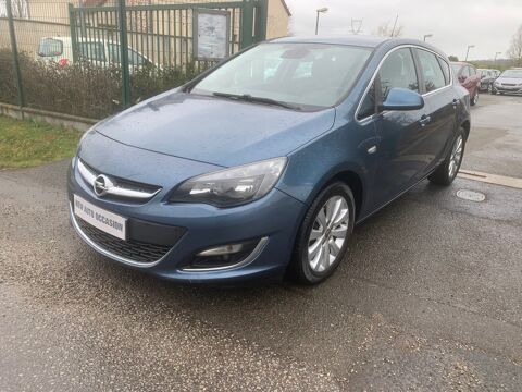 Opel Astra IV (2) 1.7 CDTI 130 COSMO START/STOP 2013 occasion Les Essarts-le-Roi 78690