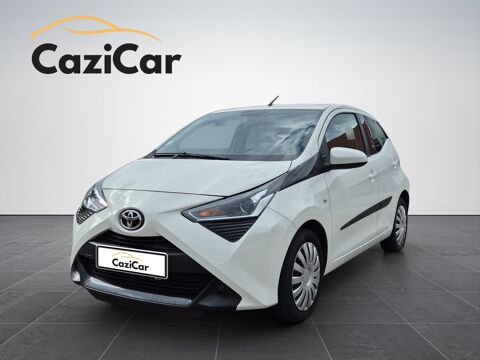 Toyota aygo -  1.0 VVT-i 72 ch x-play 5p - Blanc M&e