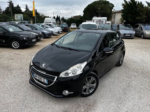 Peugeot 208 - 1.2 e-VTI 82CV Allure - Noir