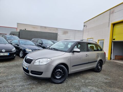 Annonce voiture Skoda Fabia 3490 
