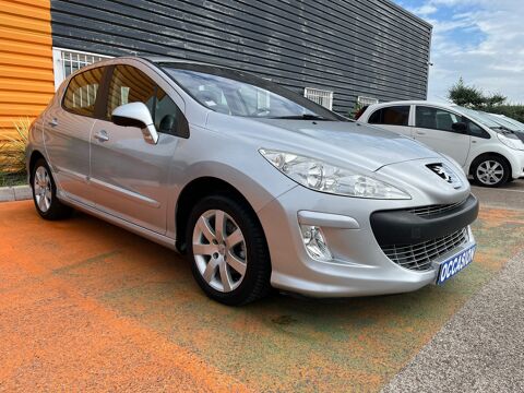 Peugeot 308 - 5 Portes 1.6 VTi 120 CH - Gris