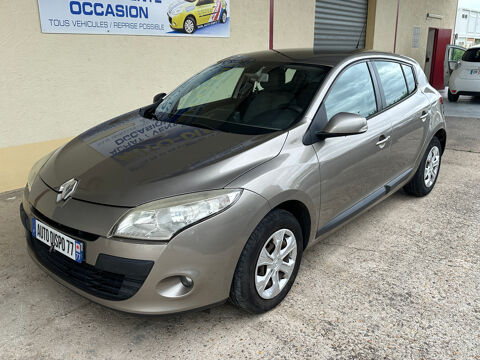 Renault megane - 1.5 dci 105 CARMINAT TOM TOM - Beige M
