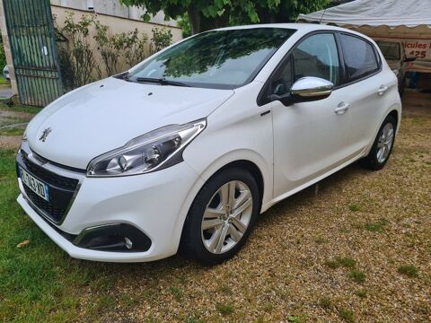 Peugeot 208 - 1.2 essence 80 cv signature 5 portes -