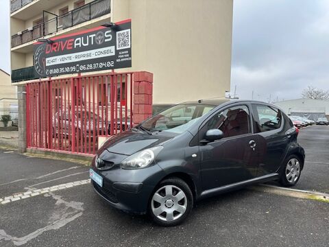 Toyota Aygo 1.0 VVTi 68ch 5 Portes 4xcb 121 541Km 01/2008 2008 occasion Conflans-Sainte-Honorine 78700