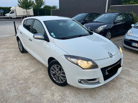 Renault Mégane 3 Phase 2 - 1.5 DCI 90 CH FAP ECO2 LIMITED / GARANTIE 2013 occasion BLOIS 41000