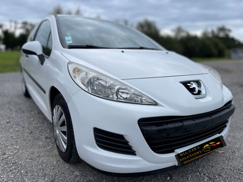 Peugeot 207 - 1.4 HDI 70 CH BVM5 ACTIVE - Blanc