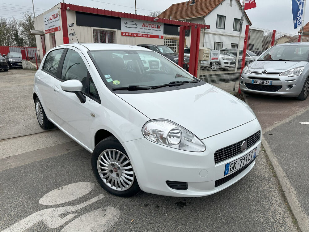 Punto FIAT GRANDE PUNTO 1.4 8V 77 DYNAMIC BVA 5P 2007 occasion 95480 Pierrelaye