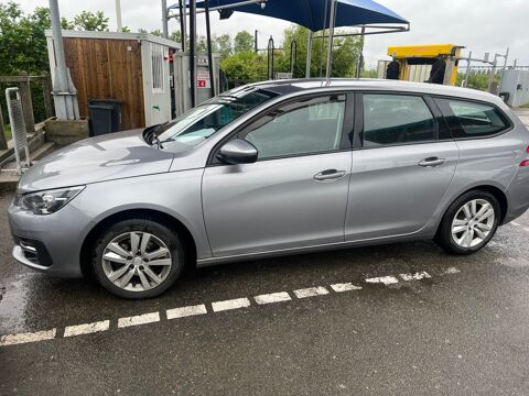 Peugeot 308 -  sw 130 cv eat8 - Gris