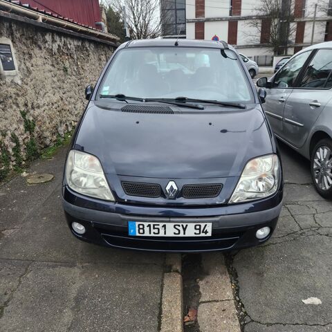 Renault scenic - 1.6 i 107 CV - Bleu