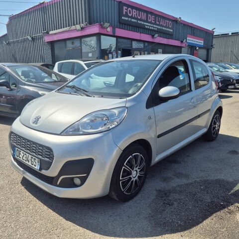 Peugeot 107 - (3) 1.0 12V 68 ENVY 5P 80000KM AN2014 