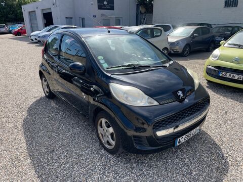 Peugeot 107 1.0 68 ch Black & Silver / Climatisation / 156 800 km 2009 occasion Lyon 8e Arrondissement 69008