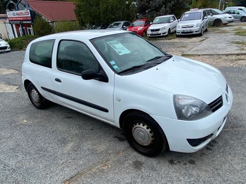 Clio 1.5 dci 70cv 5 places 226033km 2006 occasion 45250 Briare