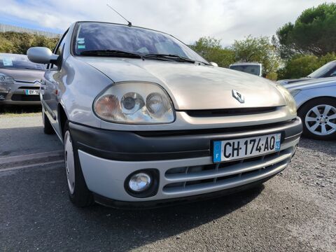 Renault Clio (2) 1.4i 98 RXT 5P REPRISE POSSIBLE 2000 occasion Saint Georges les Baillargeaux 86130