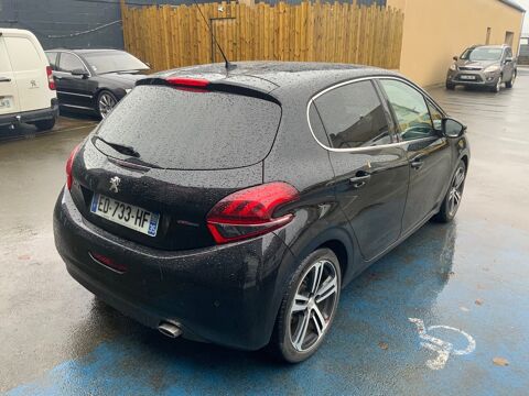 208 1.6 Blue HDI 100 cv Gt Line 2016 occasion 35270 Combourg