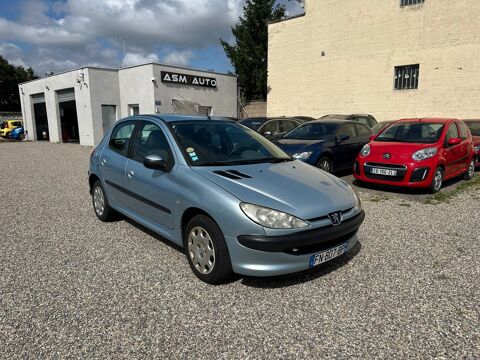 Peugeot 206 1.4 i 16V 90 cv / 94 000 km Certifié / Clim / Très fiable / 2004 occasion Lyon 8e Arrondissement 69008