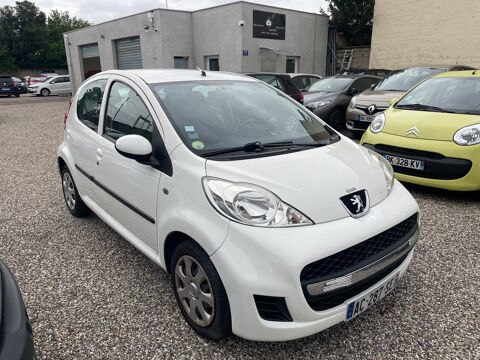 Peugeot 107 1.0 68 ch Trendy 5 Portes / Climatisation / 2e main / 65 30 2009 occasion Lyon 8e Arrondissement 69008