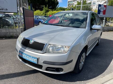 Skoda fabia - 1.4 75 AMBIENTE - Argent Métall