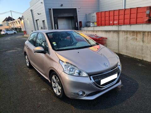 208 1.6 HDI 92 CV ALLURE FAIBLE KM 2012 occasion 78310 Coignières