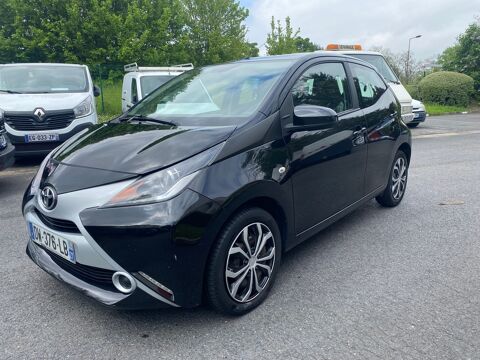 Toyota Aygo 1,0 VVT-I 69 CHEVAUX X-PLAY 5 PORTE PACKK CLIMATISATION 2015 occasion Éragny 95610