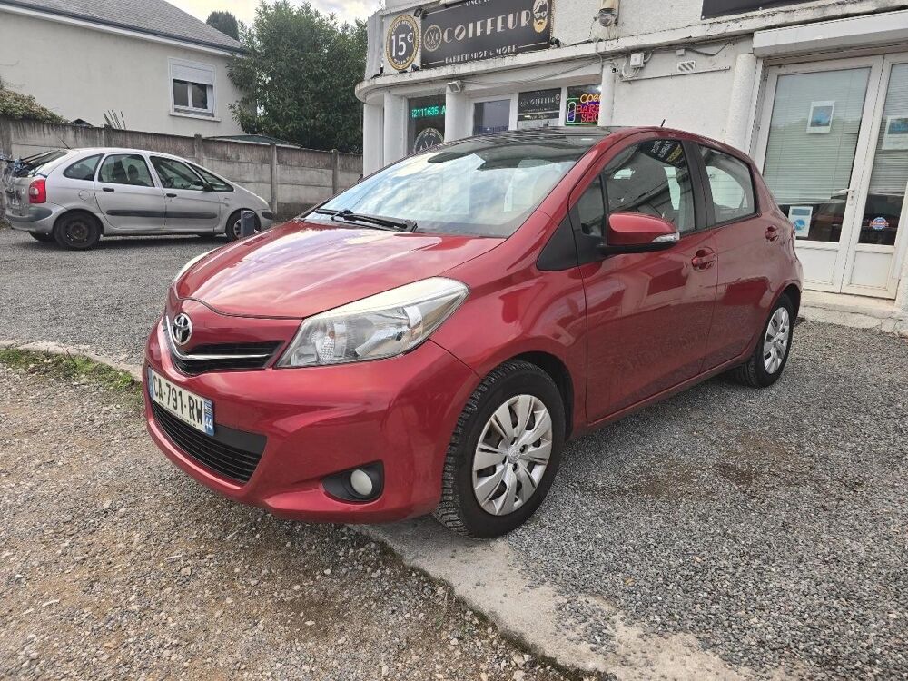 Yaris 1.3 VVTI 100 LOUNGE START-STOP 2012 occasion 45140 SAINT JEAN DE LA RUELLE