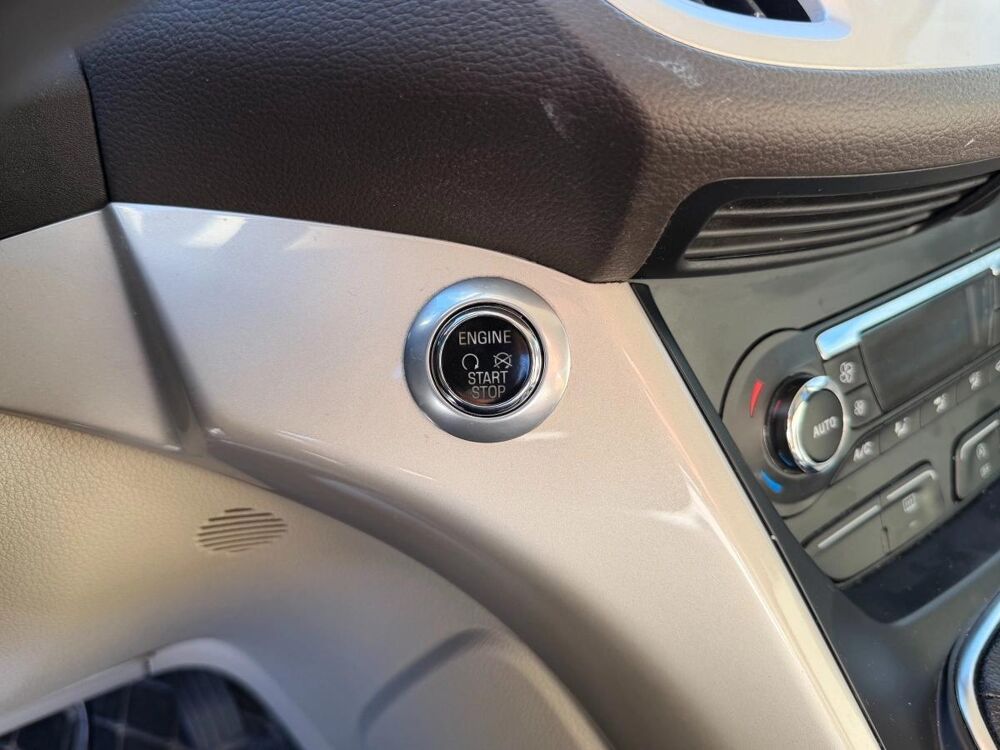Focus C-MAX 1.0 ECOBOOST 125 TITANIUM-X START-STOP 2015 occasion 78630 Orgeval